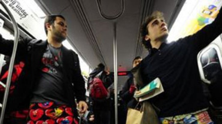 Несколько тысяч человек проехалось в метро без штанов