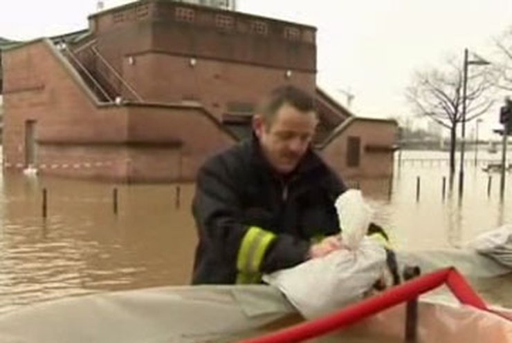 Наводнения снова набирают силу в Германии