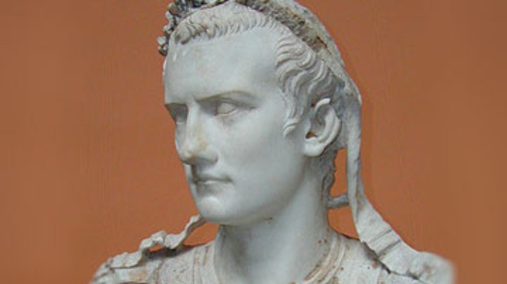 В Италии "черный археолог" нашел гробницу императора Калигулы