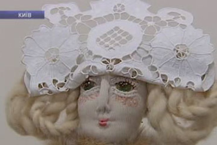 В киевском музее открылась выставка рождественсих кукол