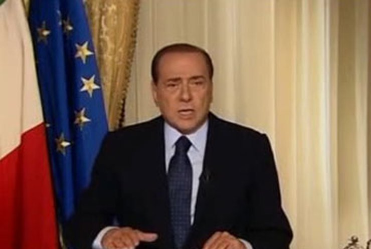 Берлускони отрицает связь с несовершеннолетней путаной