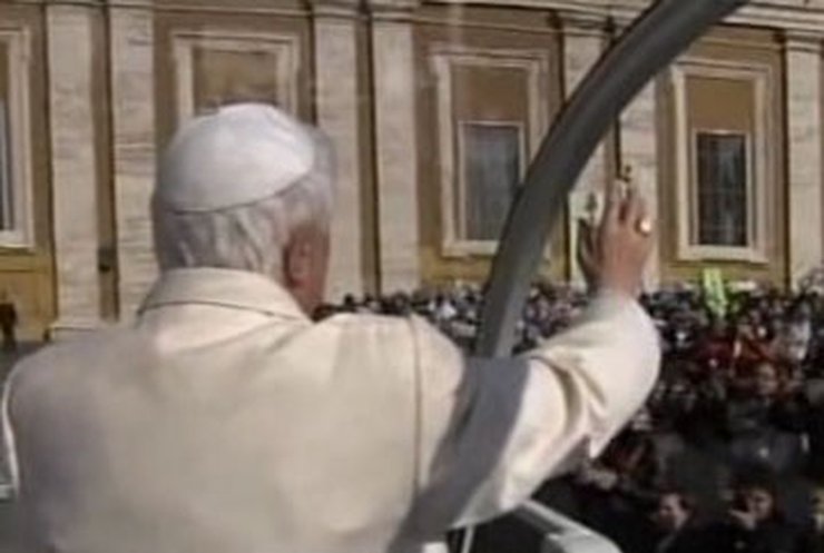 Папа римский благословил общение в Сети