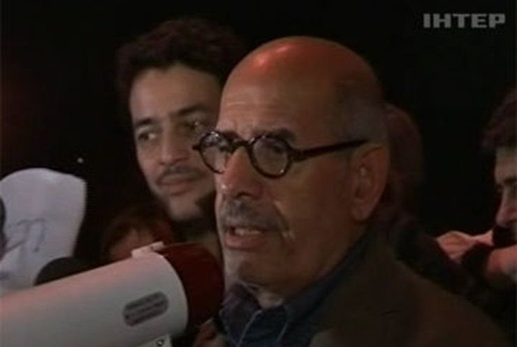 Мохамед Эль-Барадеи присоединился к митингующим в Египте