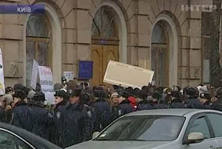 Студенты протестуют в Киеве и Харькове