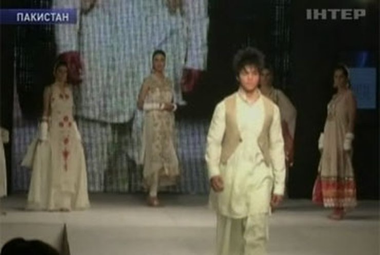 В Пакистане стартовала первая в истории страны неделя моды