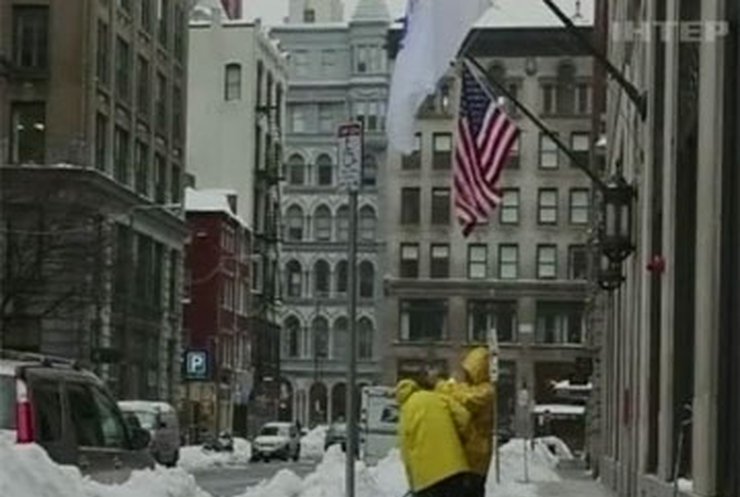 Мощнейший циклон свирепствует в США