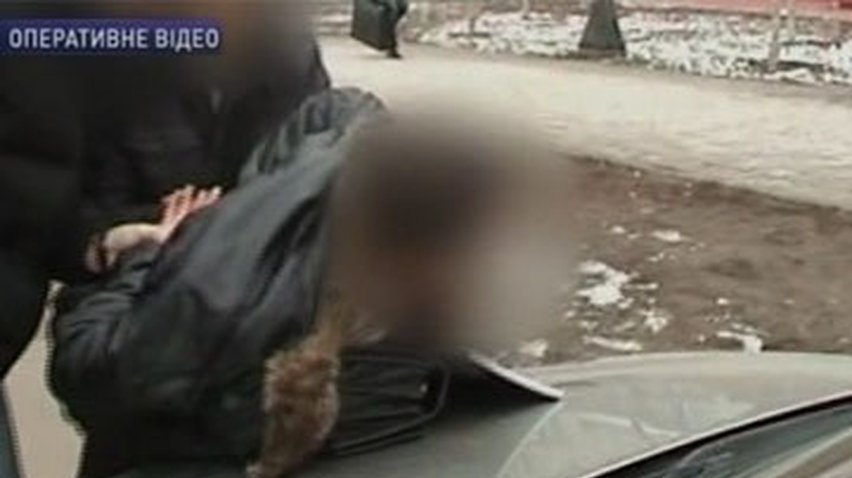 Киевский налоговый инспектор задержан с крупной взяткой