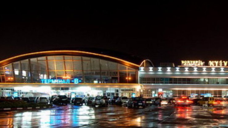 В Борисполе из-за непогоды задерживают рейсы