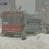 Из-за снегопадов в Крыму ограничили движение на трассе Ялта-Севастополь