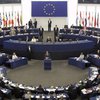 Журналист на спор пронес в Европарламент пистолет