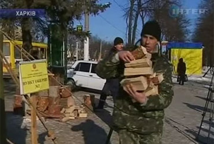 В Харькове бездомных обогревают с помощью "буржуек"