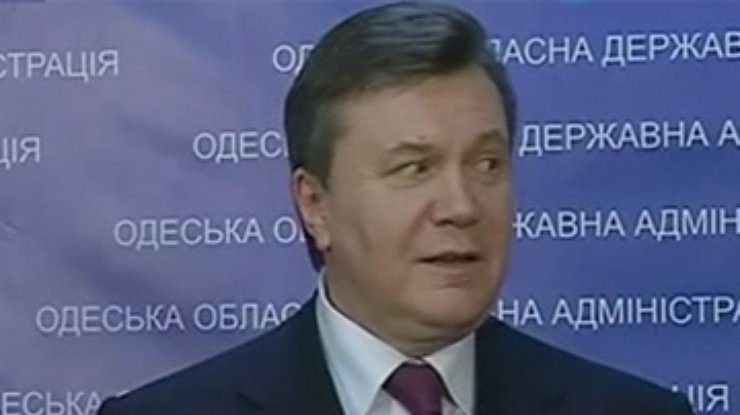 Половина украинцев считает, что Янукович выполняет обещания - опрос