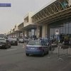 В аэропорту Милана тунисец набросился на полицейских с ножом