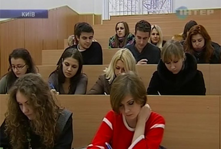 Минобразования отправит лучших украинских студентов учиться за границу