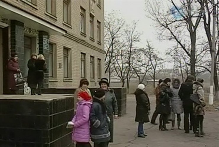 В школах Луганска снова продлили карантин