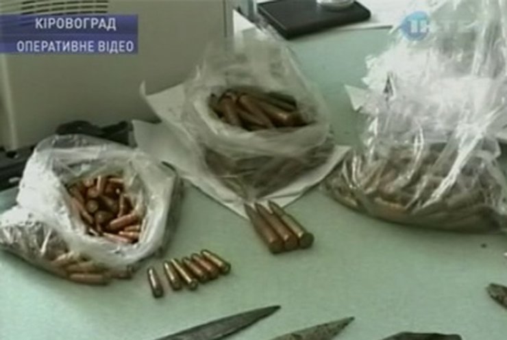 В Кировограде обнаружена квартира с арсеналом оружия