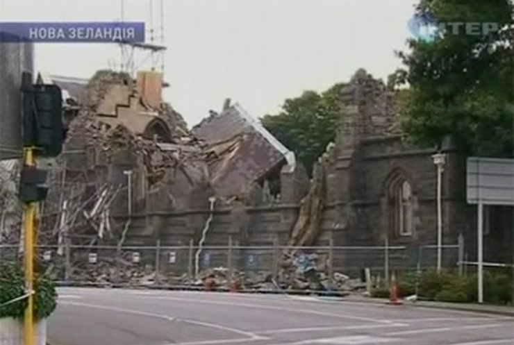 В Новой Зеландии из-под завалов извлекают жертв землетрясения