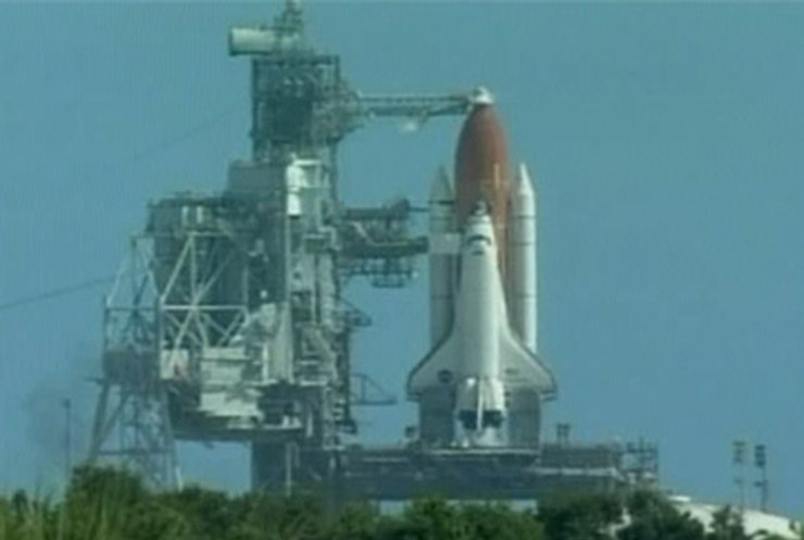 Сегодня в последний полет отправится шаттл Discovery