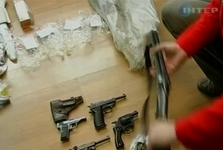 В Украине проводится месячник сдачи незарегистрированного оружия