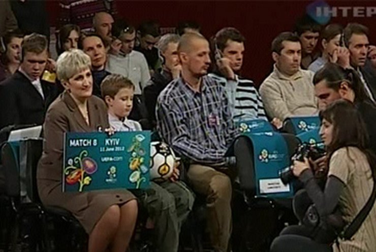 В Киеве и Варшаве стартовала продажа билетов на матчи Евро-2012