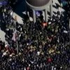 В США все больше людей протестуют против урезания бюджета