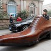 Китайцы построили электромобиль в виде ботинка