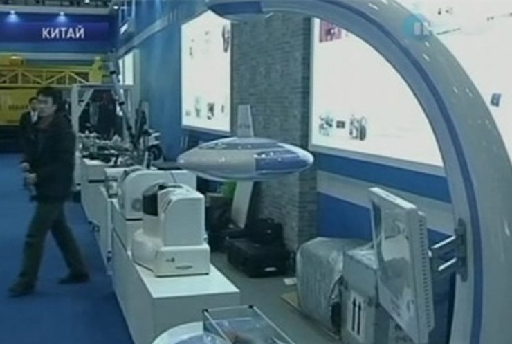 В Китае открылась выставка роботов, собранных аматорами