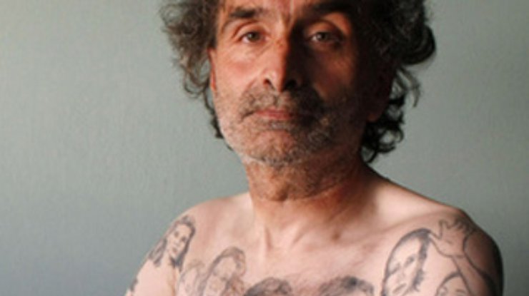 Мексиканец сделал на своем теле 82 татуировки Джулии Робертс