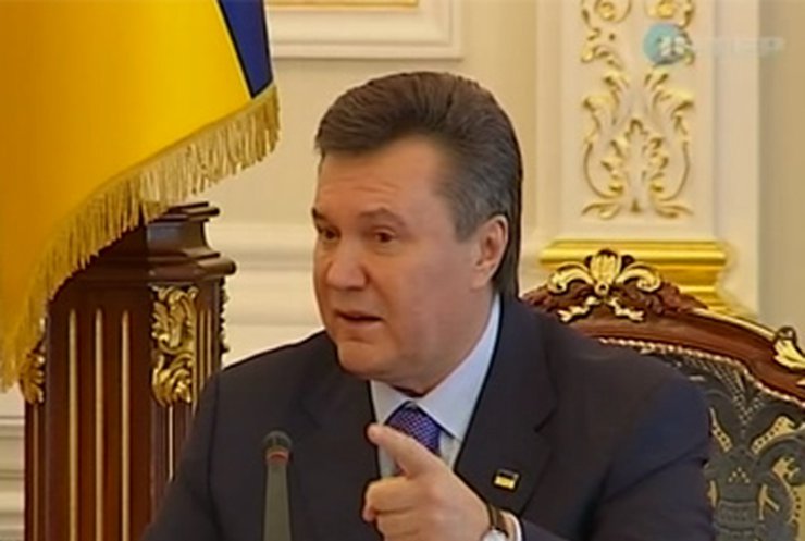 Янукович требует разобраться с застройкой в "Софии Киевской"