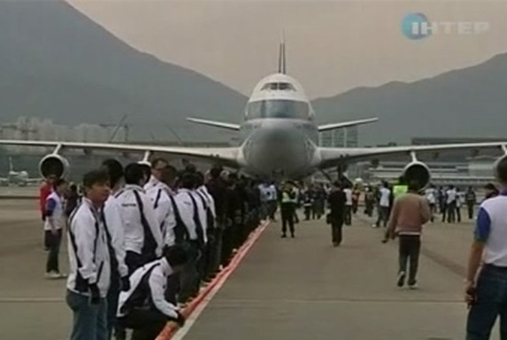 В Гонконге отметили столетие авиации новым рекордом