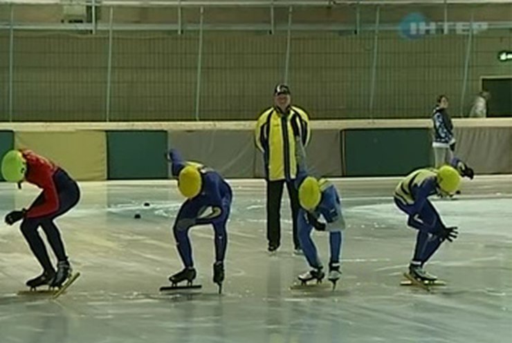 В Киеве завершился чемпионат Украины по шорт-треку