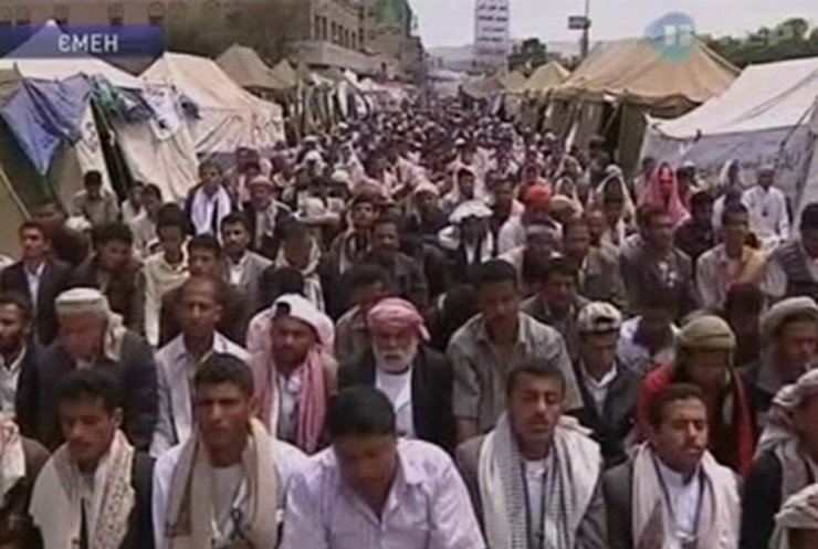 В Йемене президента хотят отправить в отставку