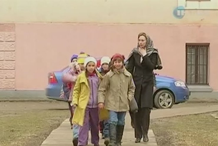 В Черновицкой области закрывают спецшколу для детей-инвалидов