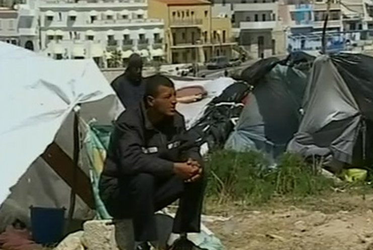 Осада Лампедузы мигрантами продолжается