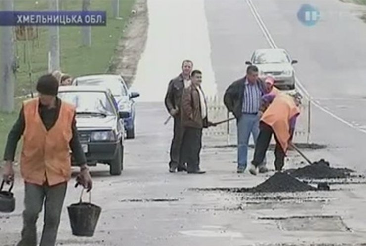 Ремонтники дорог в Каменце-Подольском будут давать гарантию качества