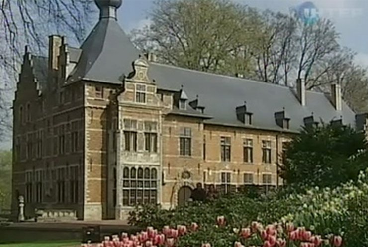 В Бельгии аристократы зовут к себе в гости полюбоваться цветами