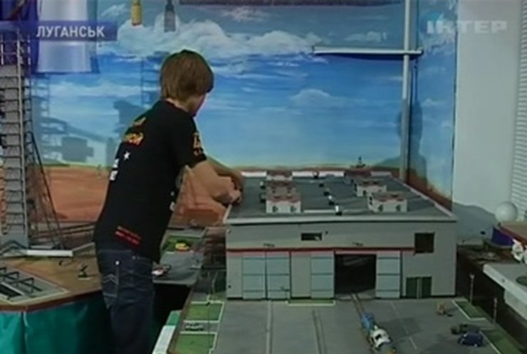 Луганские школьники создали копию космодрома "Байконур"