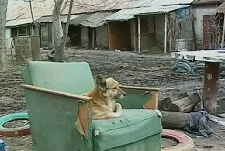 В Луганске жильцы не могут вернуться в восстановленый дом