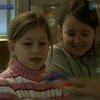 В польских Величках дети учились расписывать яйца из соли