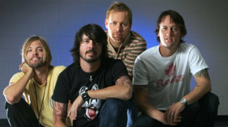 Новый альбом Foo Fighters возглавил американский хит-парад