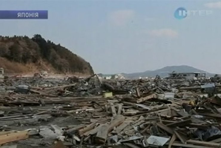 Япония запретила вход в 20-километровую зону вокруг "Фукусимы"