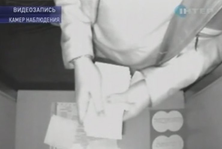 В Луганске задержали преступников, подделываших банковские карточки