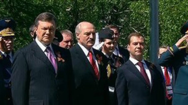 Янукович встретится завтра в Чернобыле с Медведевым и Лукашенко (обновлено)