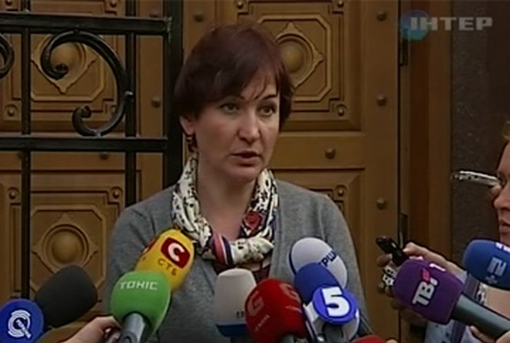 Адвокат Мирославы Гонгадзе прочитала сегодня 7 из 99 томов дела Кучмы