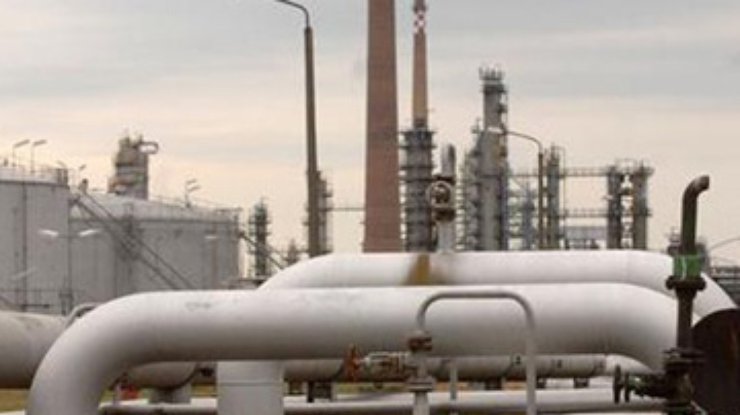 Янукович хочет активнее качать нефть в обход России
