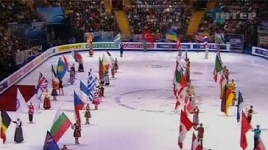В Москве начался чемпионат мира по фигурному катанию