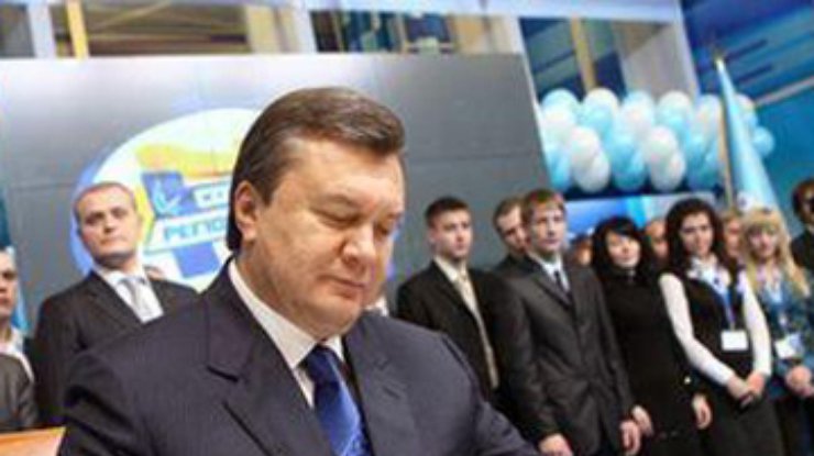 Янукович подписал указы о доступе к публичной информации