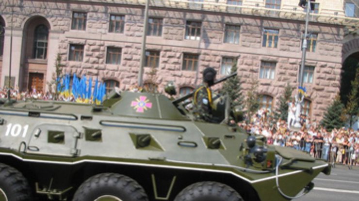 Военную технику выведут на парад 9 мая по приказу мэра столицы