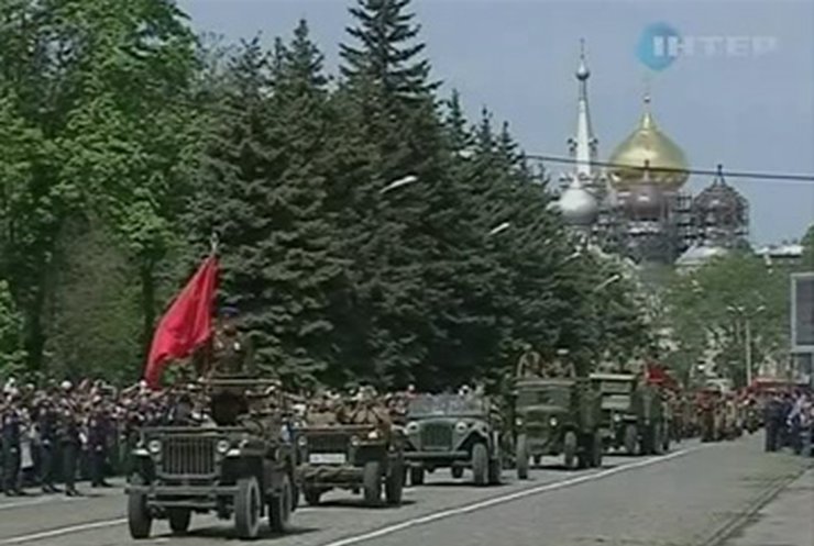 В Харькове прошел масштабный парад, посвященный Дню Победы