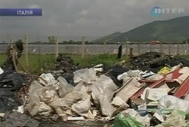 В Италии на уборку мусора бросили армию